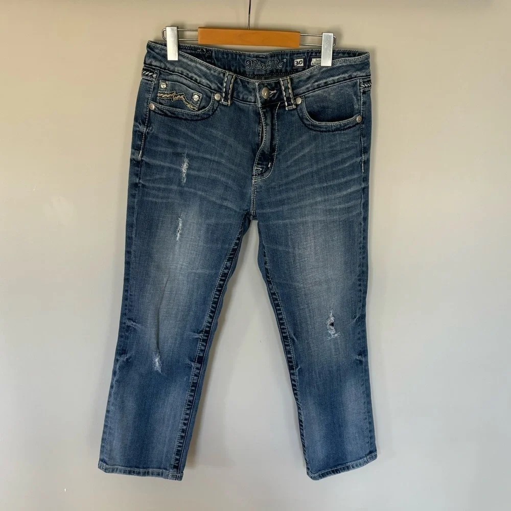 Miss Me Boyfriend Capri Jeans - Picture 2 of 11